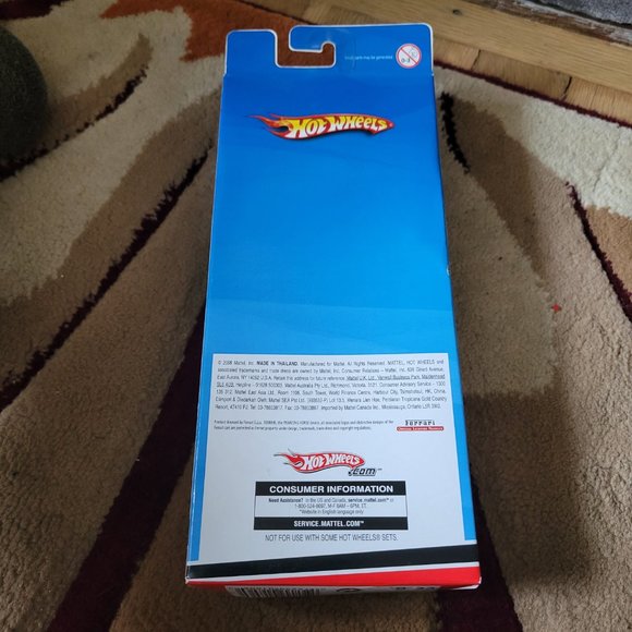 Hot Wheels Ferrari 5 - New - Sealed in Box - Picture 4 of 6